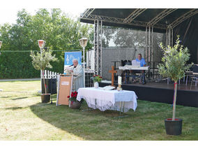 Ökumenischer Gottesdienst zum Stadtjubiläum (© Karl-Franz Thiede)